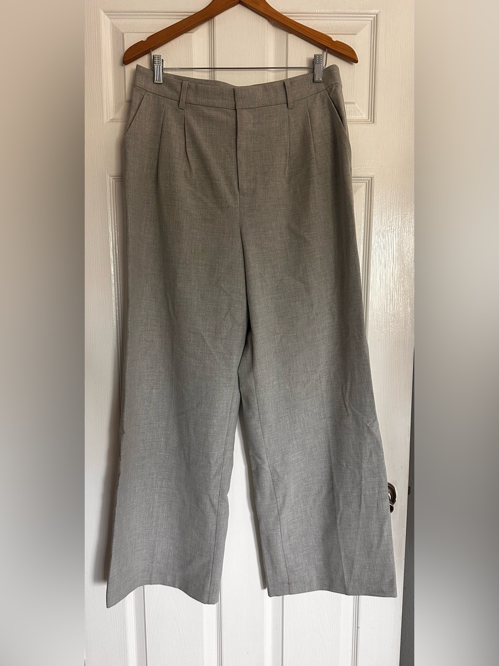 LOFT Women’s Wide-Leg Dress Pants in Light Gray